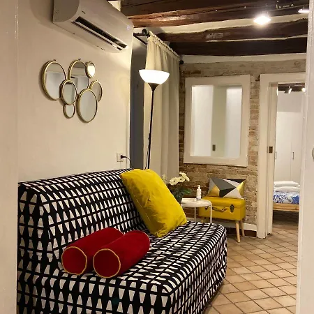La Casetta In Castello Centro Apartmán *